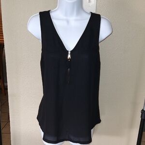 Candie's Black V-Neck Sleeveless Zip-Front Camisole Top